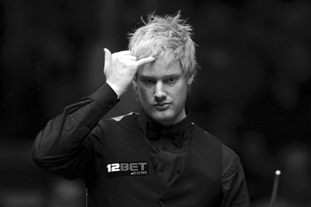 磨砺出他坚 磨砺出他坚