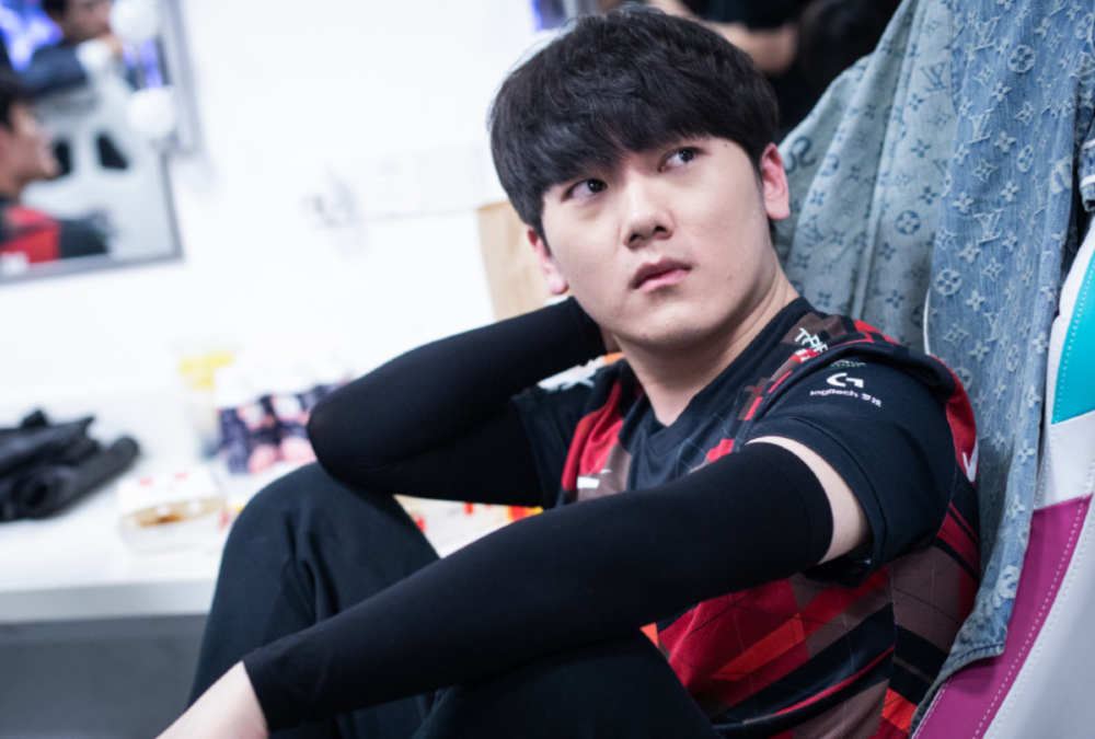 貌当然值得 貌当然值得